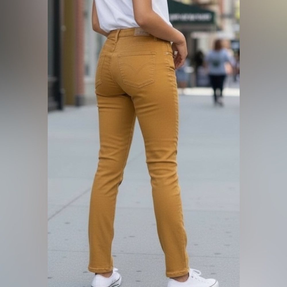 Beija Flor Brazilian-made Audrey Ankle mustard colored denim jean size 0